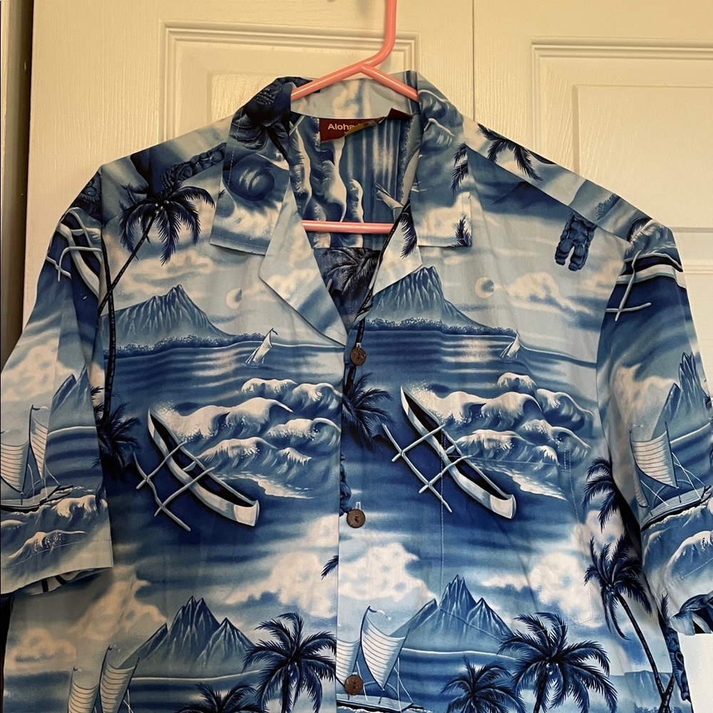 Men’s XL Aloha Mo’i Hawaiian shirt tiki sailboats palm trees volcano navy/blues